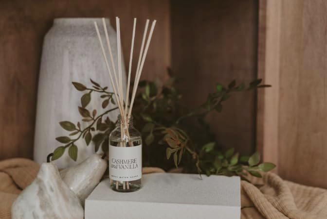 Sweet Water Decor Non-Toxic Cashmere and Vanilla Reed Diffuser Set, Cashmere, Sandalwood, Milky Coconut, Bourbon Vanilla Scented Diffuser for Home, Light Fragrance, Made in the USA, 3.5 FL OZ