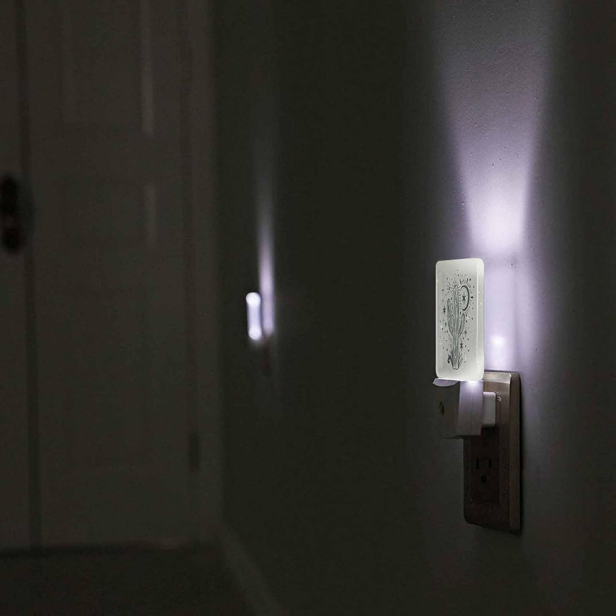 LED Night Light,Wild Cactus Desert Arizona Vintage LED Night Light Plug into Wall with Dusk to Dawn Light Sensor White Energy Efficient Nightlight for Bedroom Bathroom Hallway Living Room Kitchen