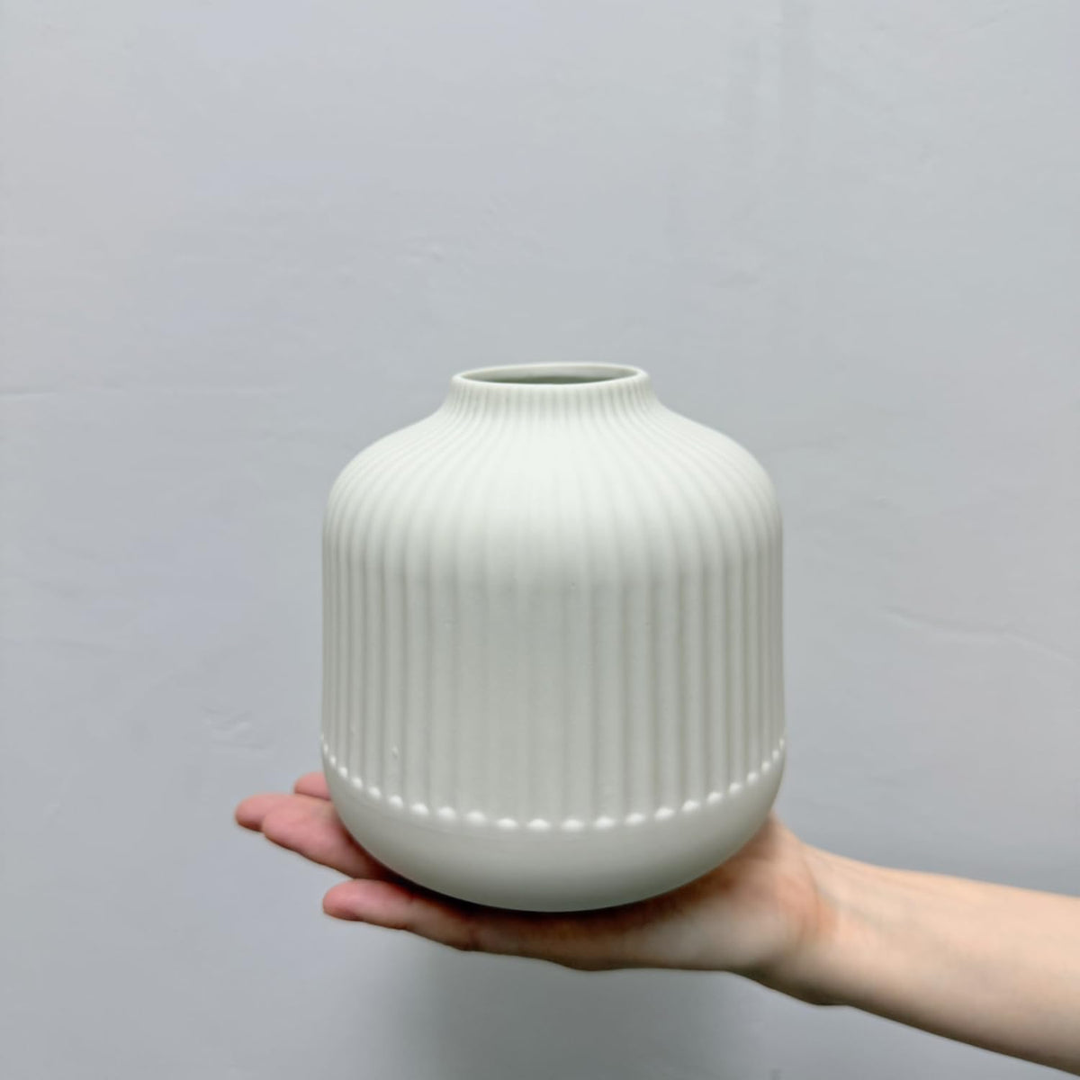 White Ceramic Vase for Flowers, 6 Inch Flower Vases Home Decor, Boho Vases for Pampas Grass,Vase for Centerpieces Living Room Table Entryway Shelf