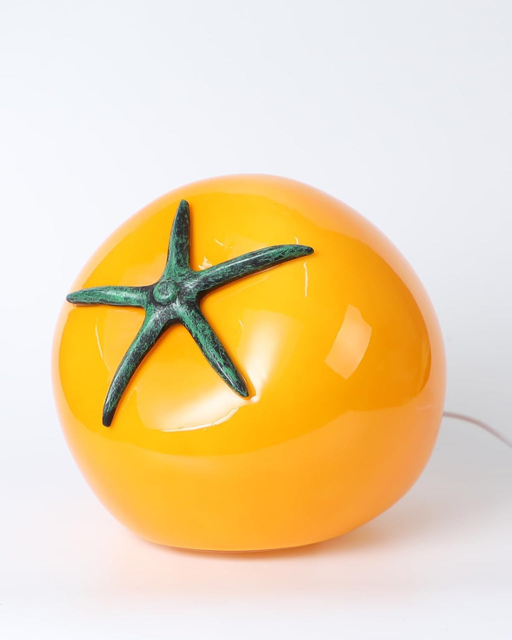 HEQET Table Lamp Tomato Glass Funky Lamp, USB Powered, Dimmable Cute Kawaii Novelty Accent Light for Bedroom & Kitchen Countertop, Unique Vintage Retro Home Decor, Cozy Warm Ambiance (Yellow)