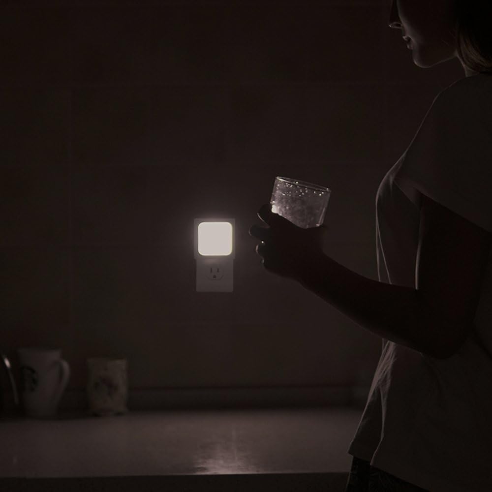 VINTAR 4 Packs Plug-in Dimmable Night Light with Auto Dusk to Dawn Sensor