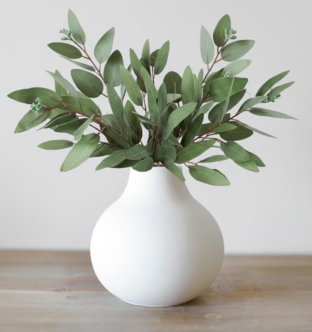Carrot's Den Small White Ceramic Round Vase for Greenery, Short Modern
