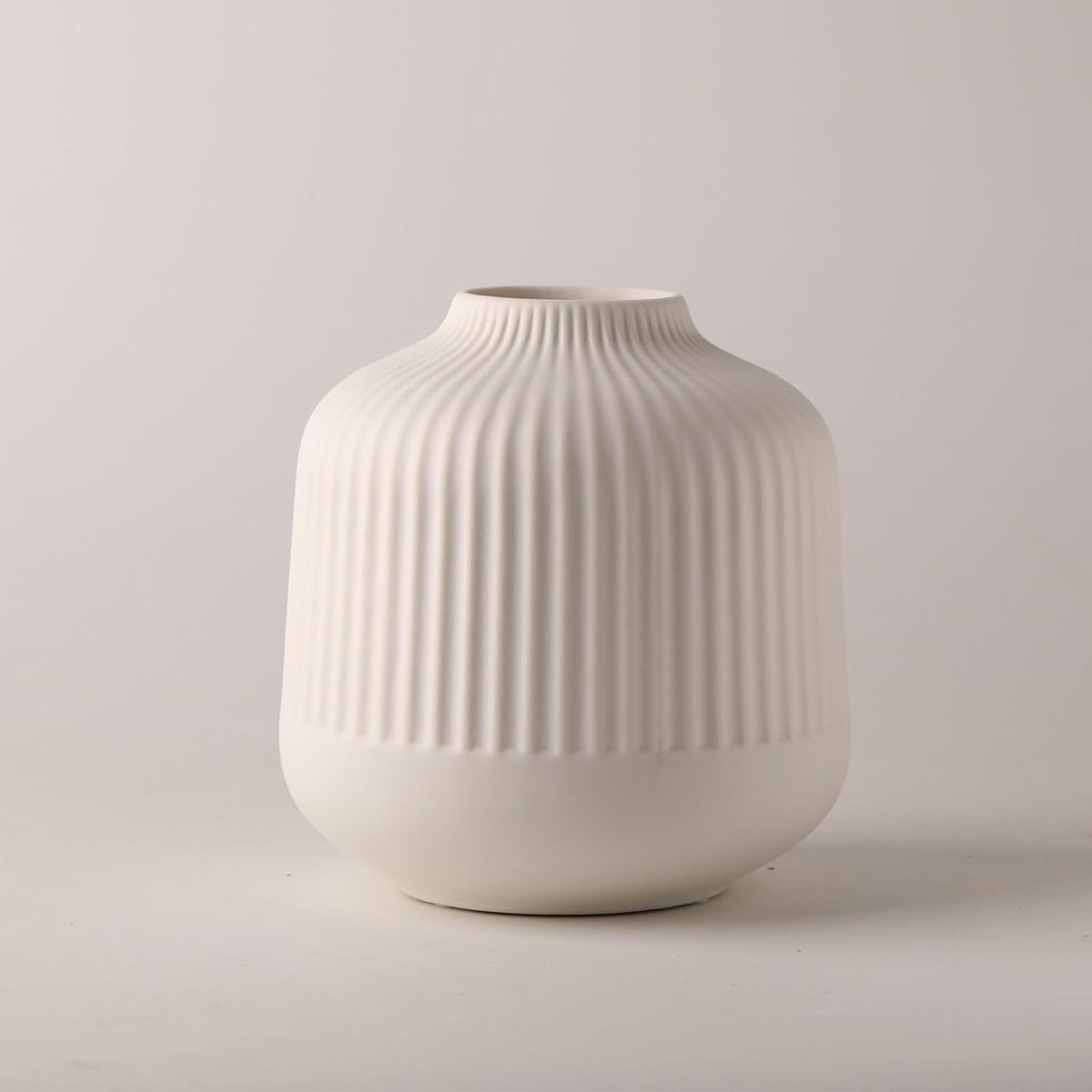 White Ceramic Vase for Flowers, 6 Inch Flower Vases Home Decor, Boho Vases for Pampas Grass,Vase for Centerpieces Living Room Table Entryway Shelf