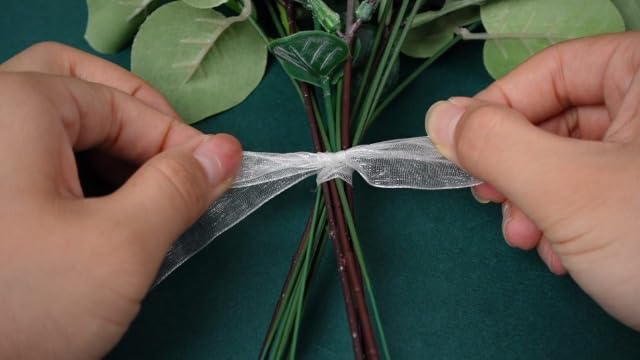 Ceenna 200 Pcs 6 Kind Mixed Eucalyptus Leaves Stem Bulk Artificial Greenery