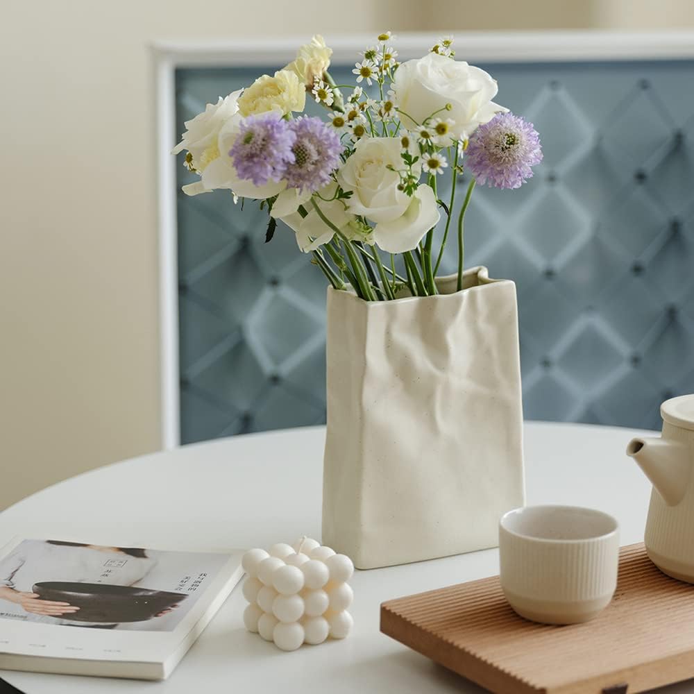 WENSHUO Flower Vase, Ceramic Crinkle Paper Bag Vase, 7.87 x 5.7 in, Crème