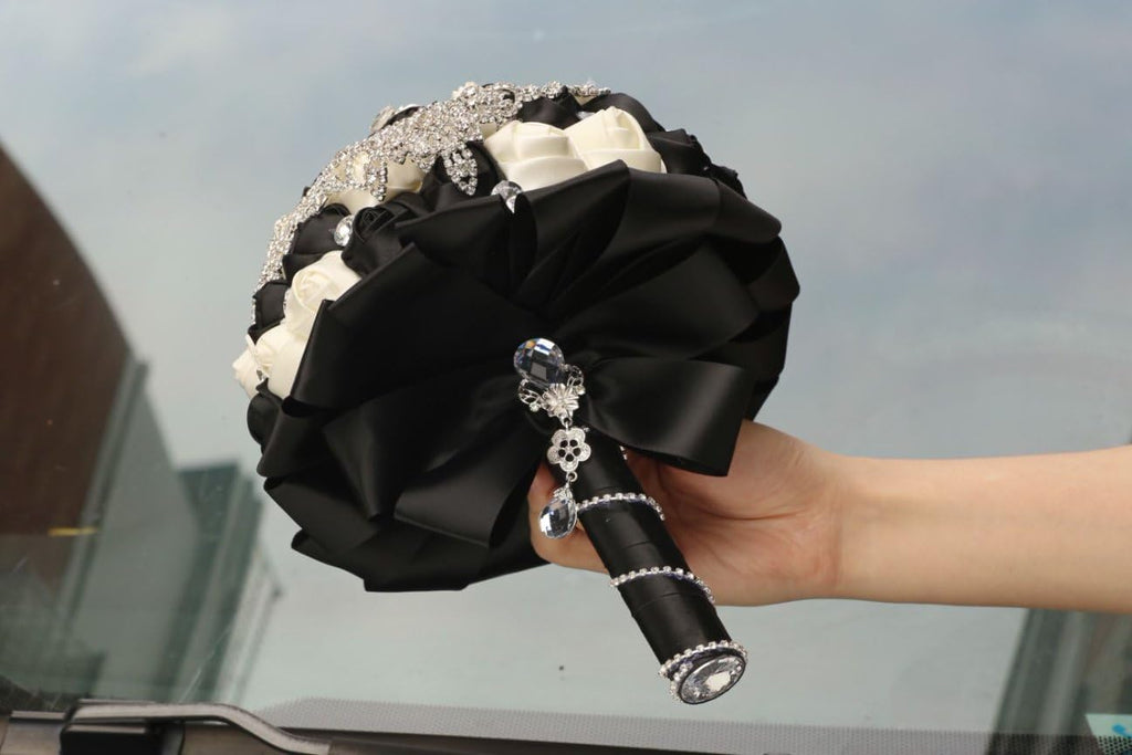 Handmade Luxury Wedding Bridal Bouquet Large Silk Rose Holding Toss Artificial Flowers Bouquets with Satin Ribbon Pearls Rhinestone for Bride Vintage Royal Wedding Bouquet (Black+Ivory)