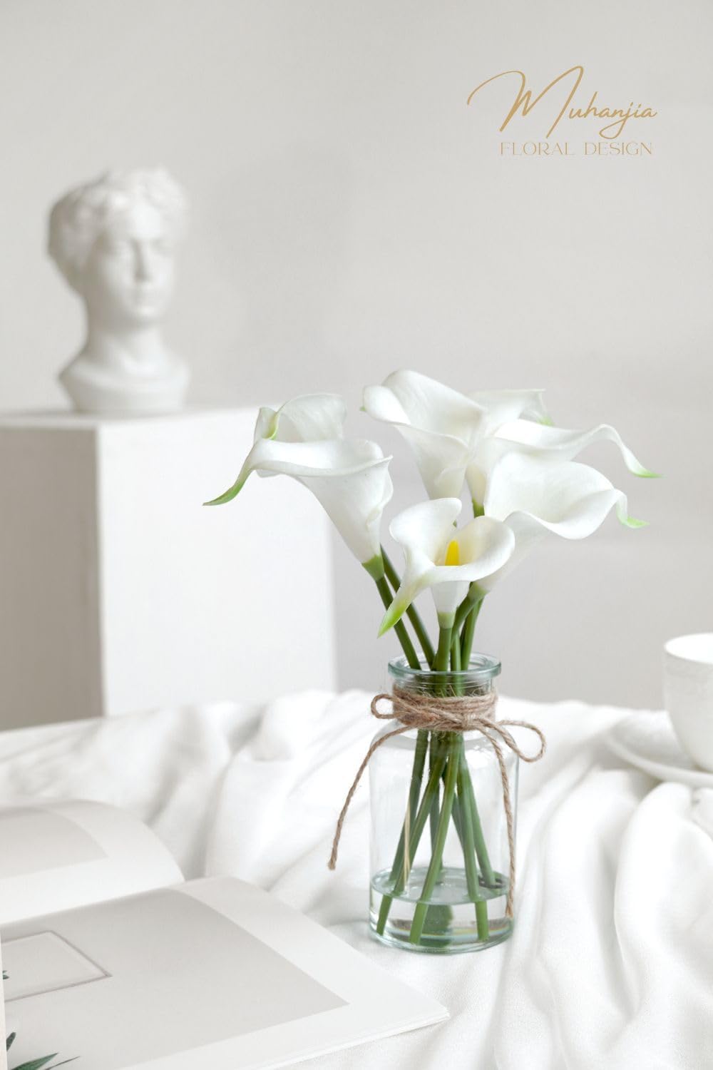 Muhanjia Artificial Flowers Calla Lily in Glass Vase with Faux Water,7Pcs Artificial Flower Real Touch Latex Flowers for Centerpiece Table Decorations Counter Decor(White Calla Lily)