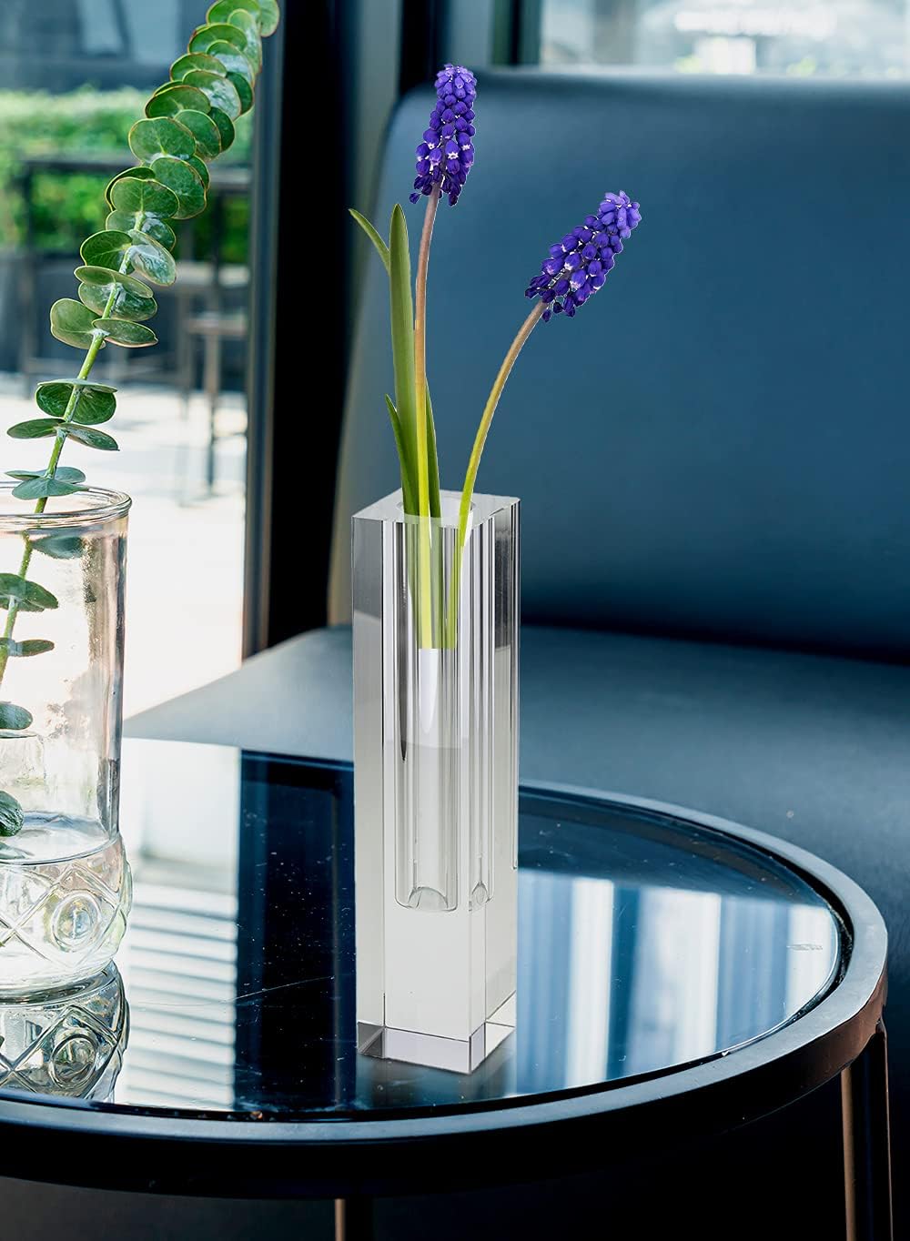 Serene Spaces Living Medium 7" Modern Crystal Square Bud Vase, Decorative Single Flower Vase for Wedding Centerpieces, Events, Parties, Home Décor Accents (Measures 7" Tall, 1.5" Long, 1.5" Wide)