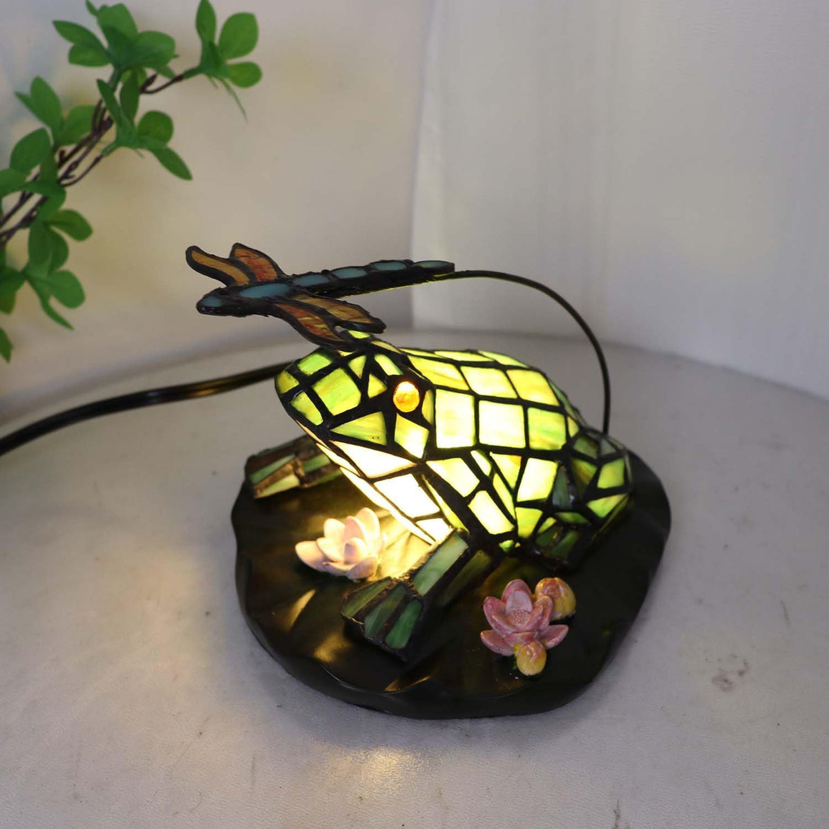 Bieye L12014 Frog and Dragonfly Tiffany Stained Glass Accent Table Lamp