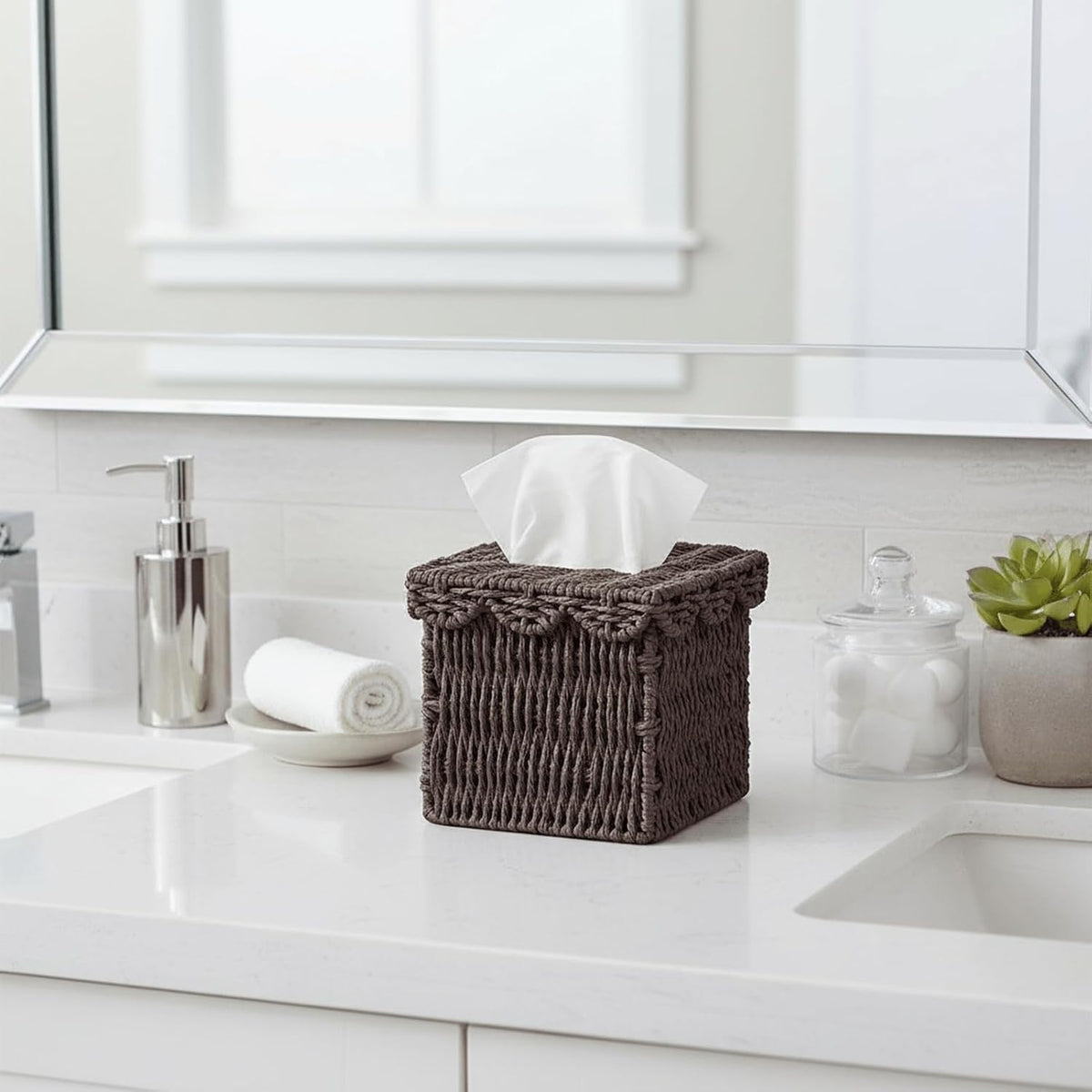 CubesLand Square Wicker Tissue Box Cover W/Scalloped Lid for Home Decor