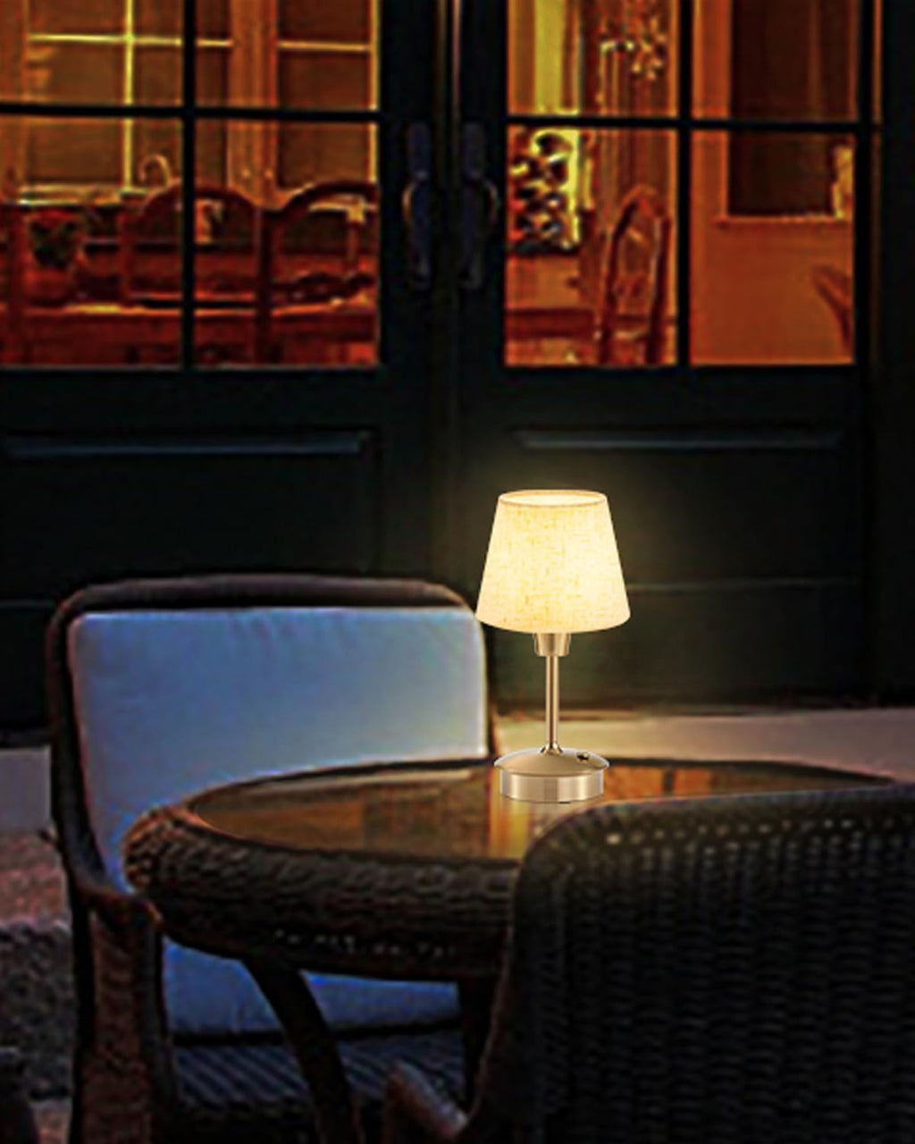 Small Rechargeable Cordless Table Lamp for Restaurant Dining Table