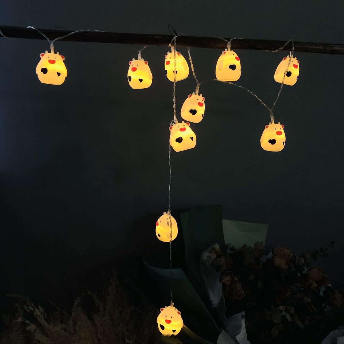 5.4 FT Easter Cow String Lights,10 LED Christmas Cow Fairy Light String Battery Operated for Home Party Camping Decoration (10LED, Cow)