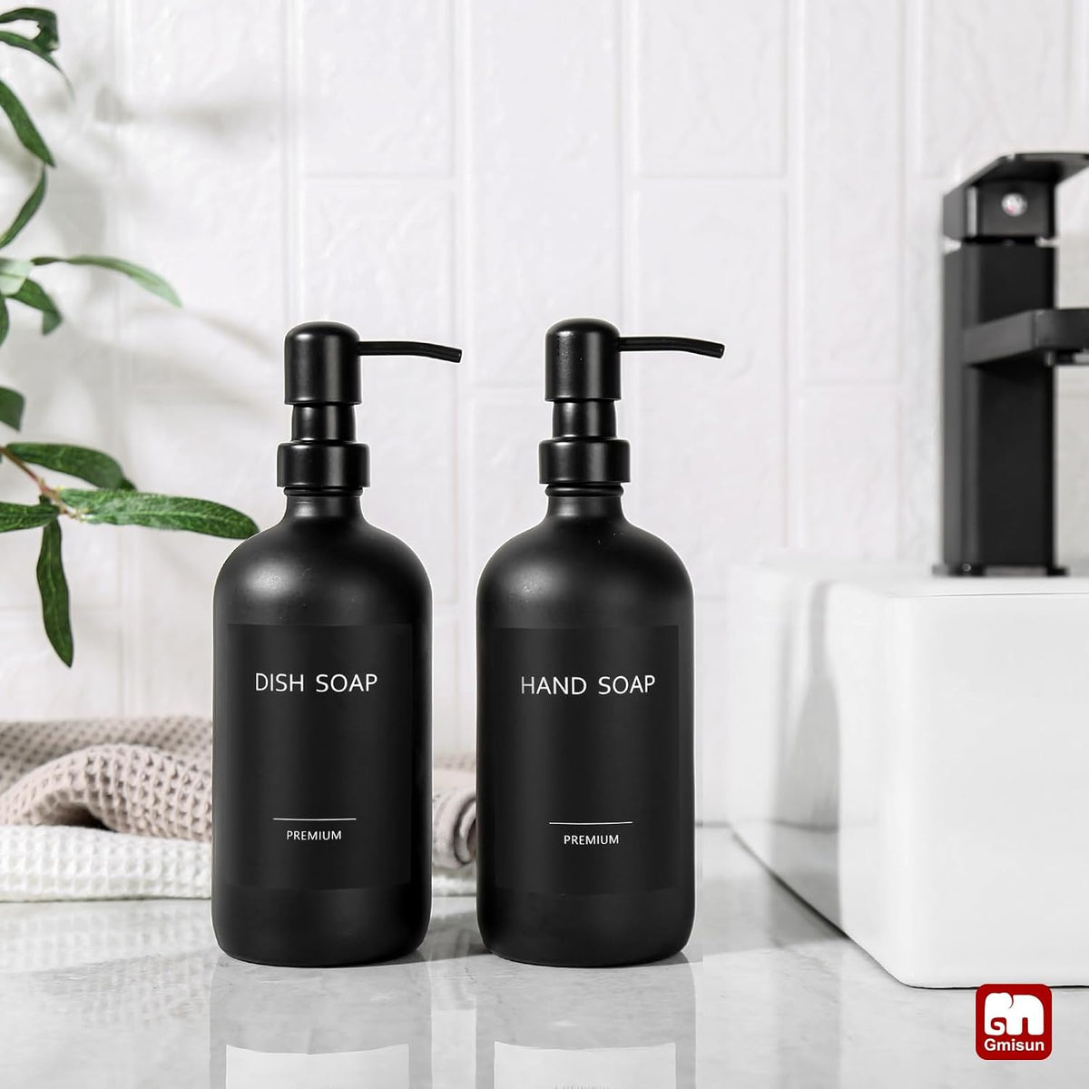 GMISUN Black Soap Dispenser, 2 Pack Matte Black Hand Soap Dispensers Bathroom with Stainless Steel Pump, 17 Fl Oz Glass Dish Soap Dispenser Set for Kitchen, Modern Liquid Soap Bottle with Labels