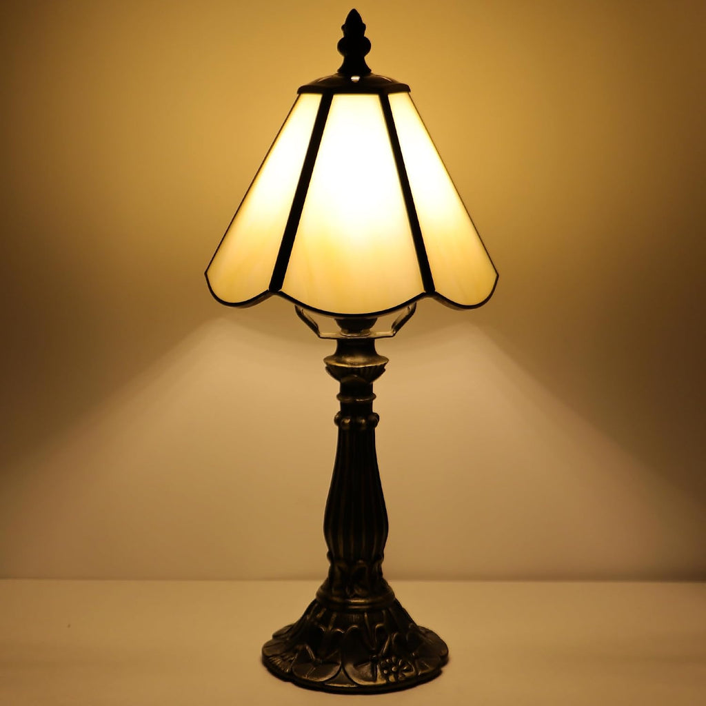 Small Tiffany Style Table Lamp Beige Stained Glass Lamp 14 Inch