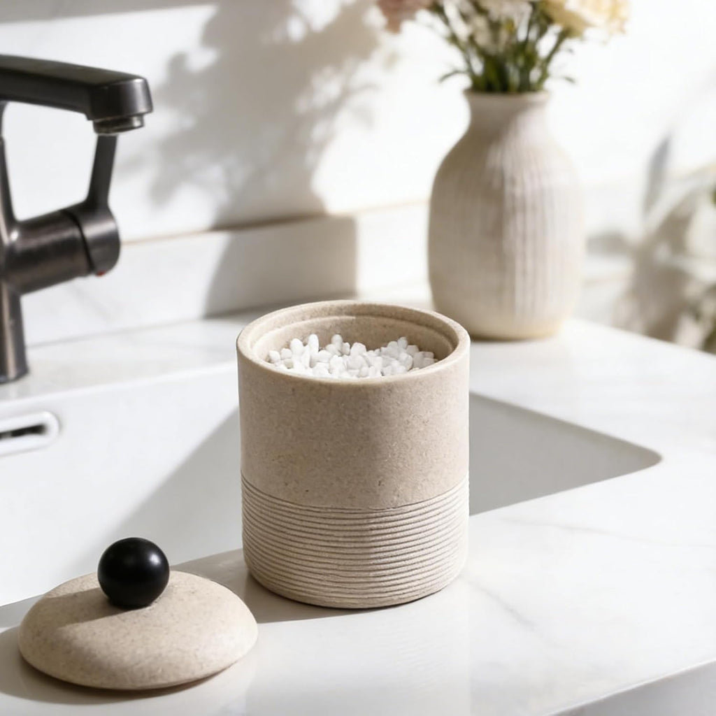 Lidded Qtip Holder, Durable Resin Qtip Container, Bathroom Cotton Swab Container Suitable for Cotton Swabs, Makeup Pads, Dental Floss Picks, Makeup Sponges, And Small Bathroom Accessories (Beige)