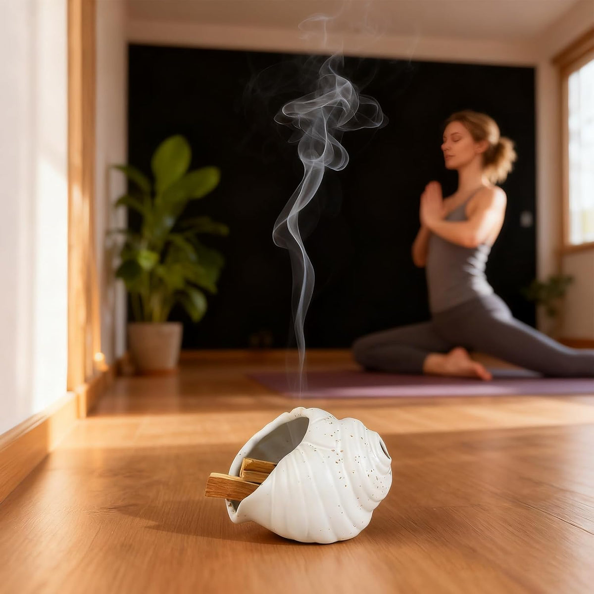 MOUGIGI Ceramic Conch Palo Santo Burner Holder - Mini Chiminea Incense