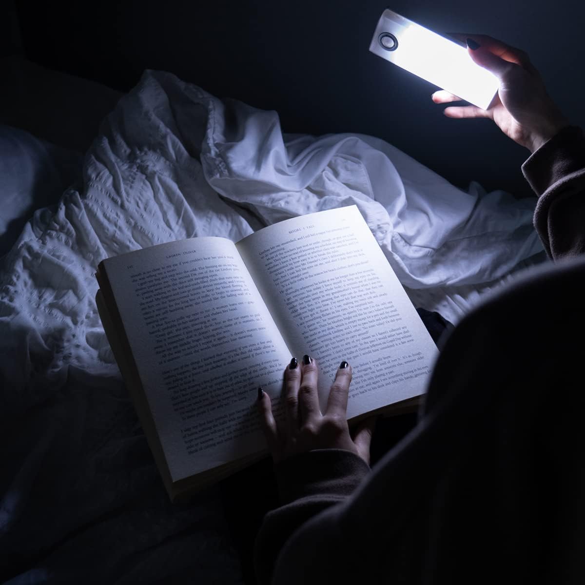 Xtralite Duo Lux 3-in-1 Rechargeable LED Flashlight, Dual Nightlight with Motion Sensor and Dusk-to-Dawn Modes, and Automatic Power Failure Light – Induction Charging, Energy Efficient, 5 LED Torch