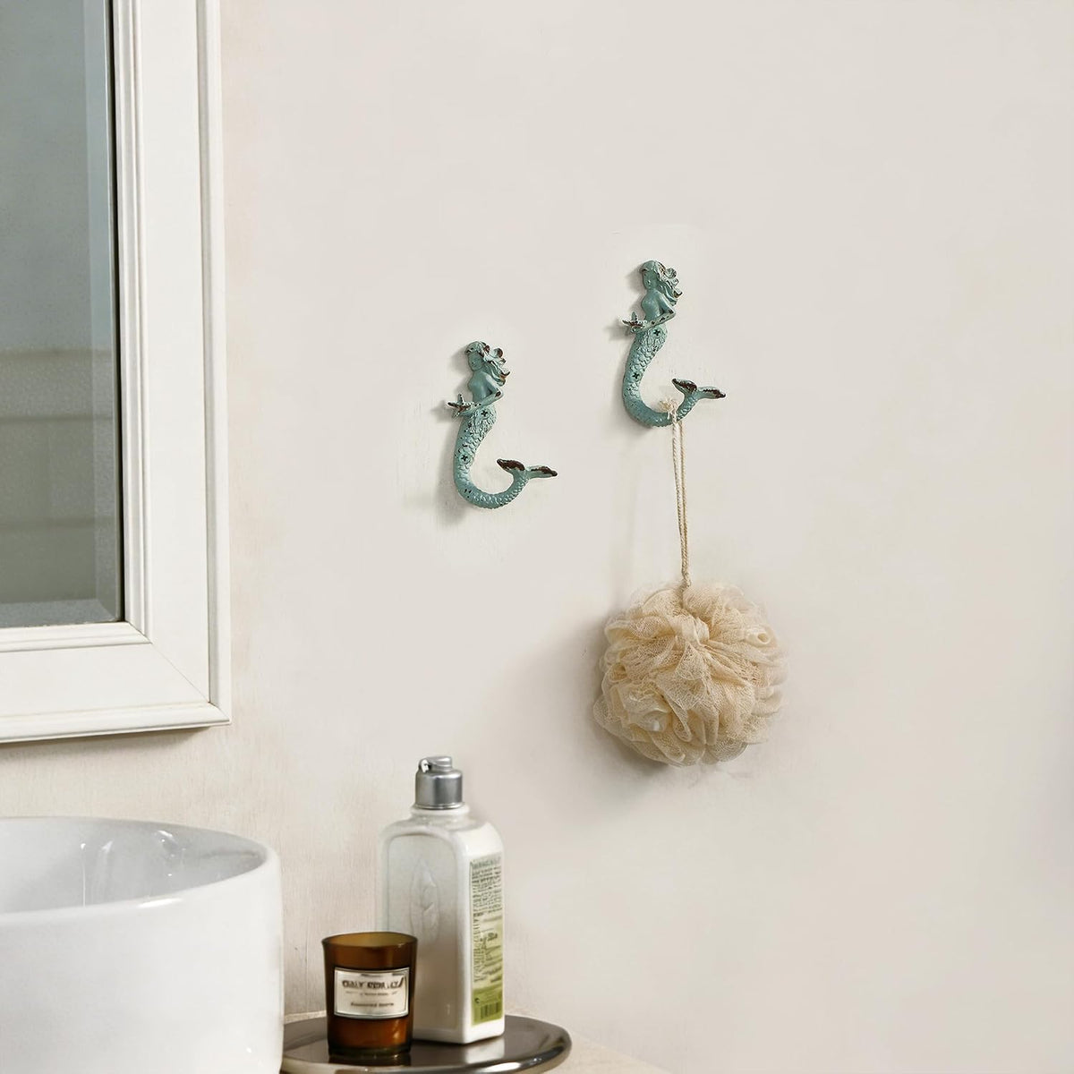 SOFFEE DESIGN 2PCS Green Mermaid Side Profile Hooks, Beach Themed Towel Hangers for Bathroom Room Decor