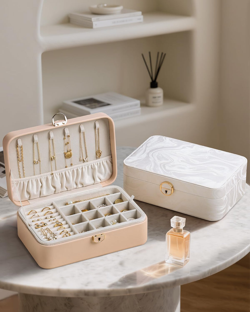CASEGRACE 2-Layer Jewelry Box with Removable Tray, Portable Jewelry Organizer for Earrings Necklaces Rings, Gift for Women Girls on Birthday Valentine's Day (Amber powder)