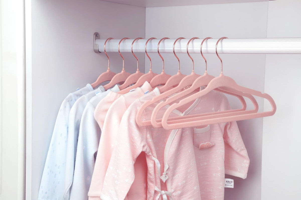 ManGotree Baby Velvet Hangers with Swivel Rose Gold Hook 15 Pack Light Pink