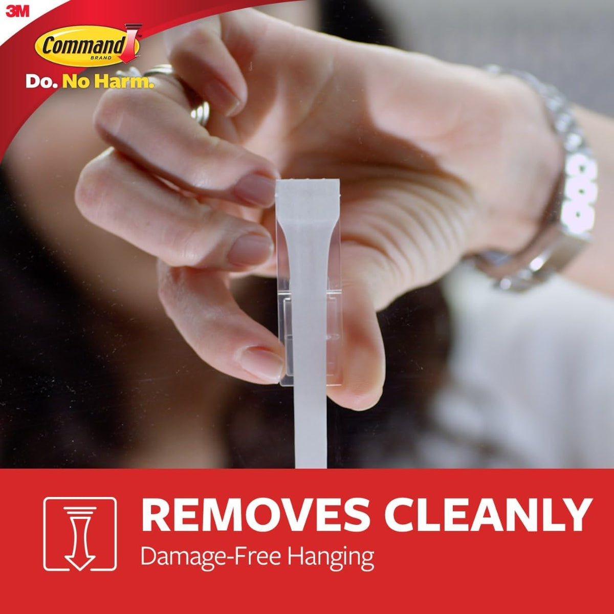Command Medium White Designer Hooks, 2 Hooks, 4 Strips