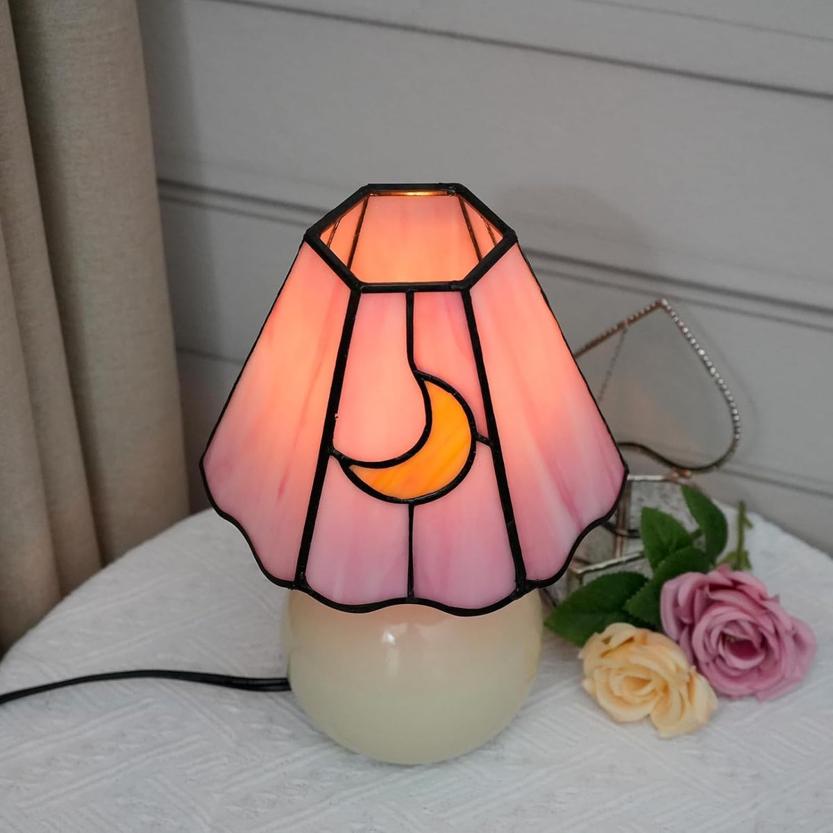 Tiffany Lamp Stained Glass Table Lamp Moon Mushroom Pink Cute Small Bedside lamp Living Room Dining Room Office Decoration Desk lamp Home Decoration Creative Gift Scene Prop