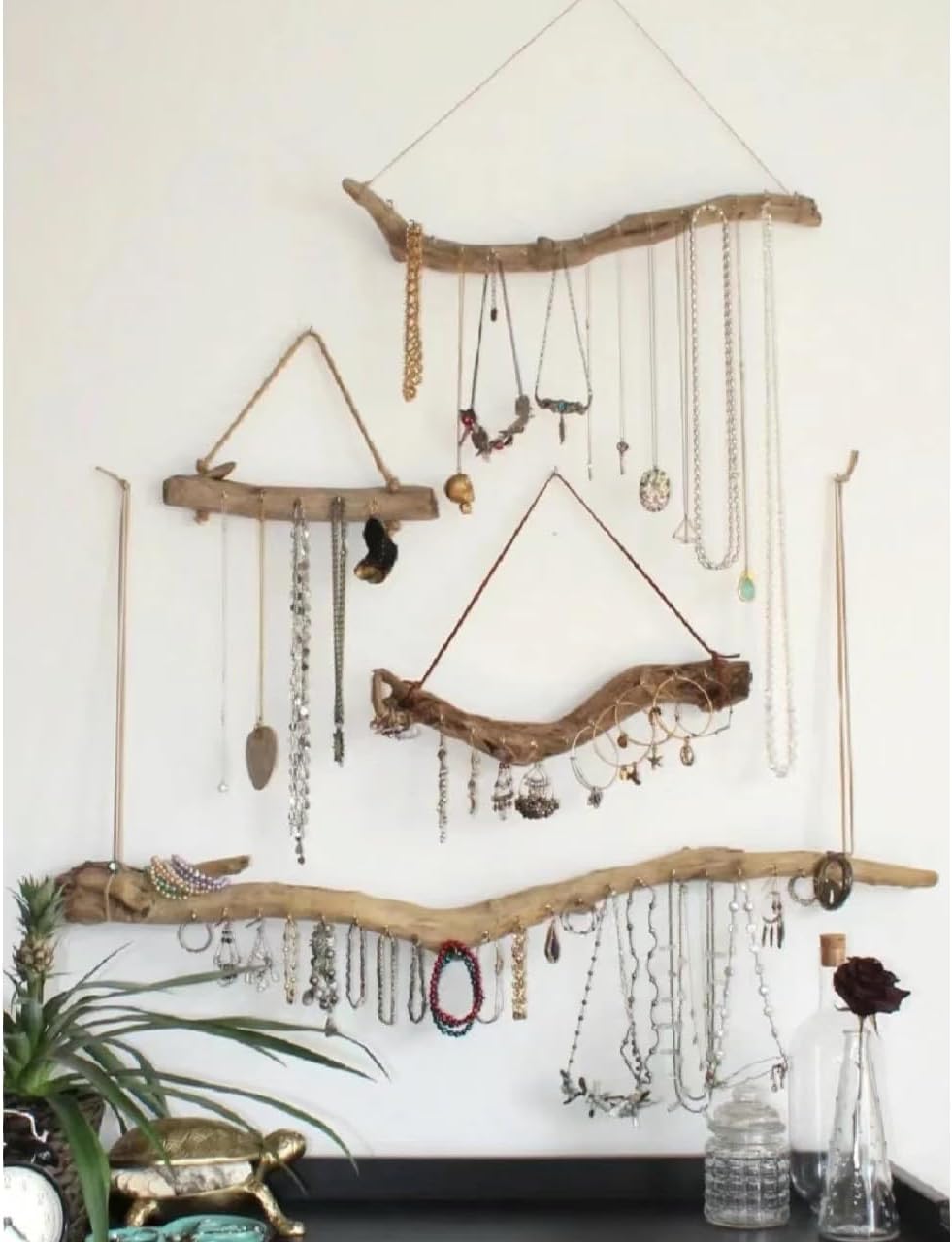 Qenk 2Pcs Driftwood Wall Decor, 15 Inch Branch Jewelry Organizer, 5 Hooks