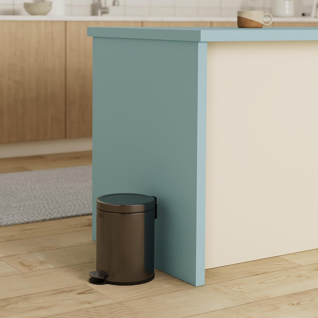 Rubbermaid Stainless Steel Round Step-On Wastebasket with Lid, 1.6-Gallon