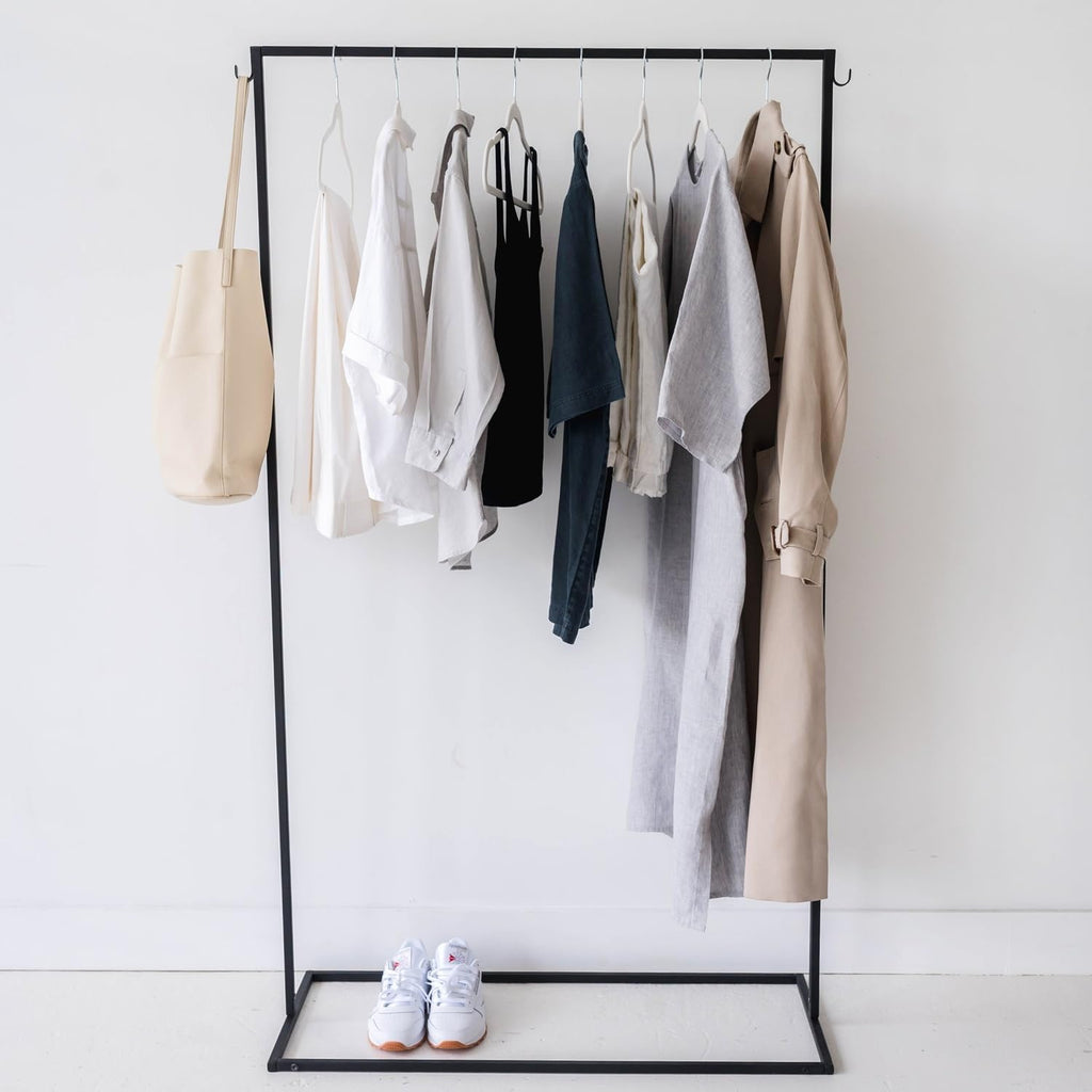 3 Sprouts Adult Velvet Hangers, Non Slip Felt Hanger Set, Cream, 30 Pack