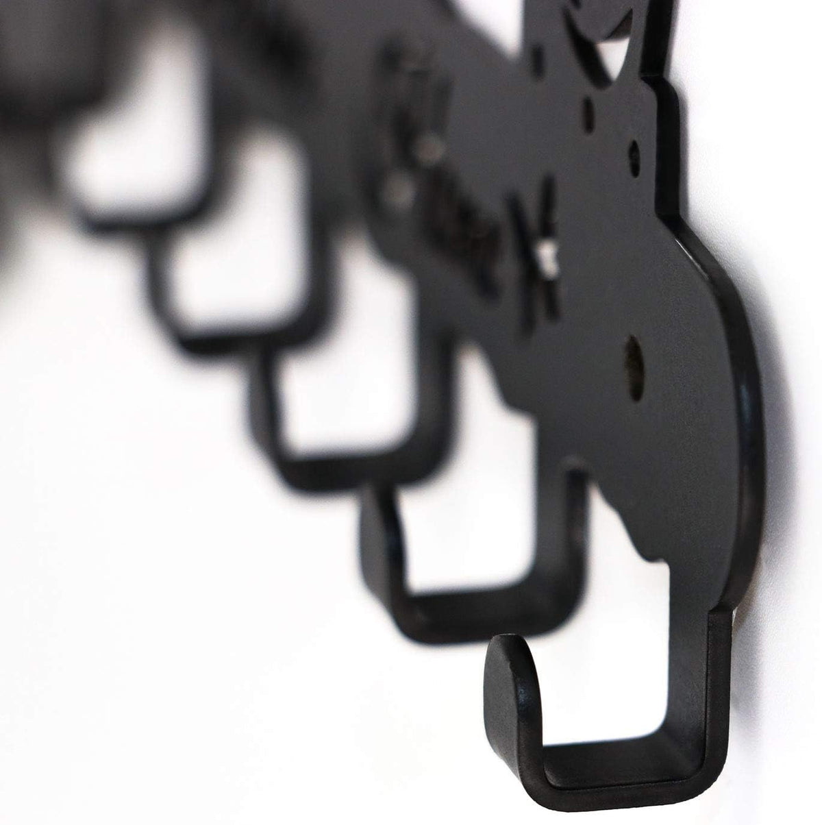 Deveosa Cute Small Metal Black Modern Entryway Hanging Key Hanger Rack Ring Keychain Holder On Wall Art Mount for Home Decor House Decorative Hooks