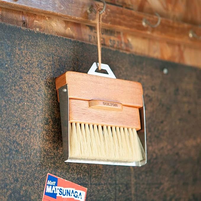 Dulton Dustpan and Brush Dustpan and Brush Vibration H21-0365VB Stainless Steel Vibration Finish Broom & Dustpan Set