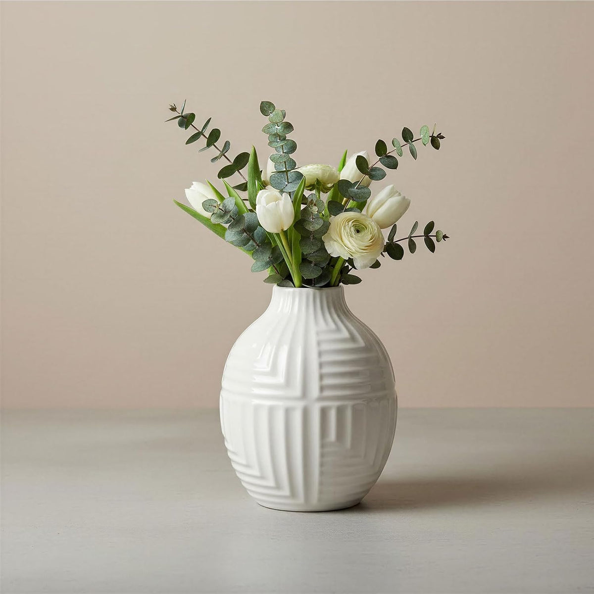 hjn Hand-Glazed White Ceramic Vase - 5.7" H Modern Decorative Centerpiece Vase for Fresh/Dried Flowers, Home Decor for Living Room Bookshelf Mantel | Wedding Housewarming Gift