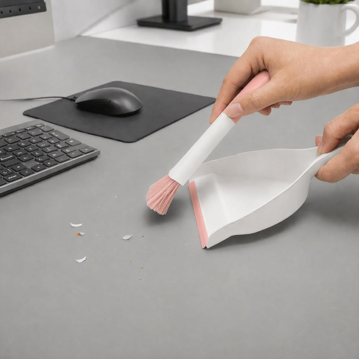 GeeRic Mini Dustpan and Brush Set, Dust Pan Broom Pink