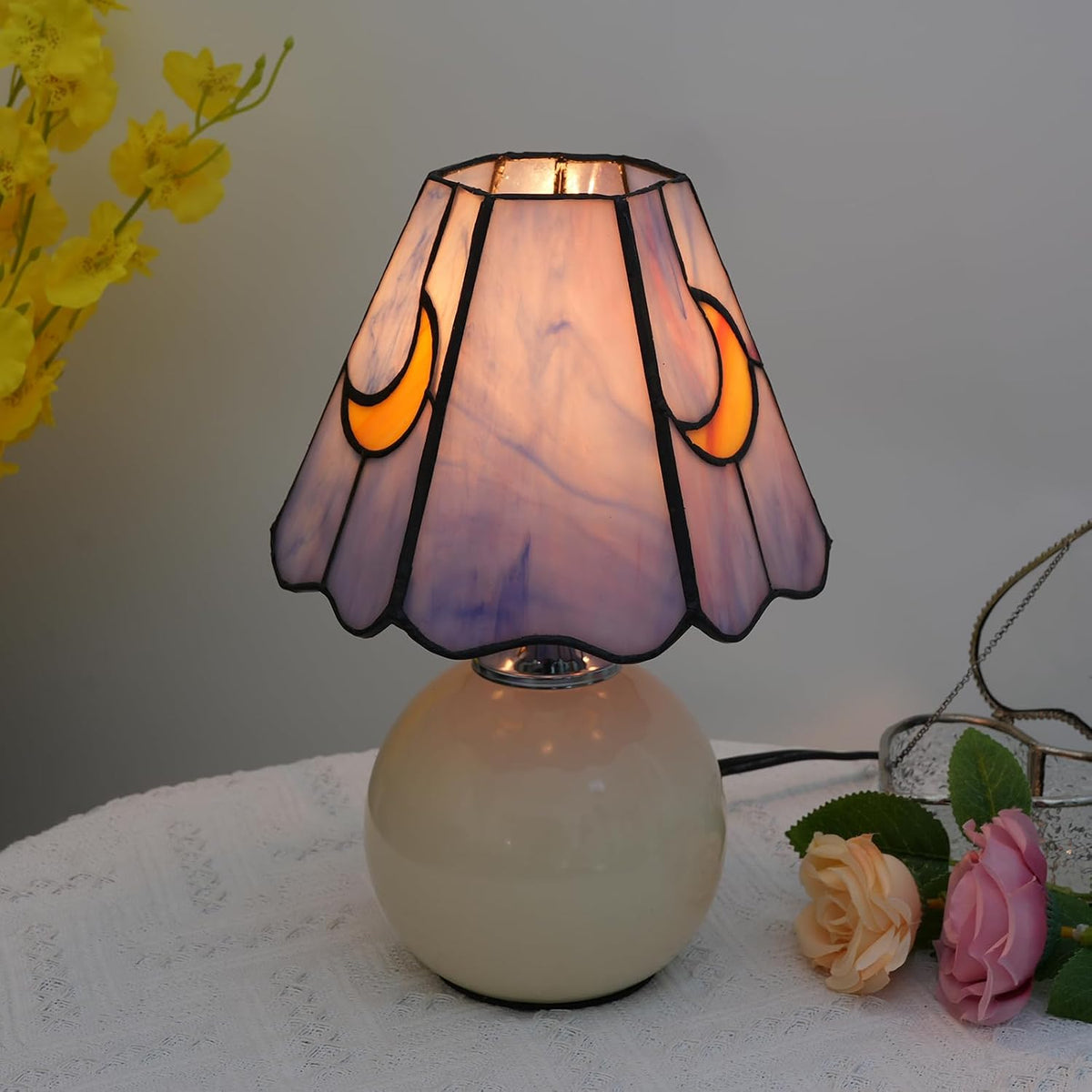 Tiffany Lamp Stained Glass Table Lamp Moon Mushroom Cute Small Bedside lamp Living Room Dining Room Office Decoration Desk lamp Home Decoration Creative Gift Scene Prop
