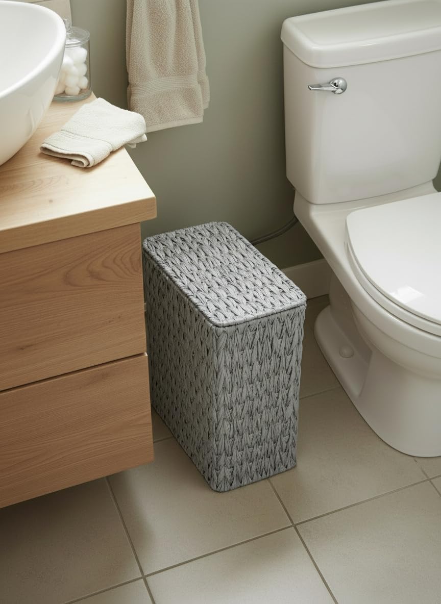 Coeusy Wicker Trash Can with Lid & Liner, Small Bathroom Waste Basket, Grey