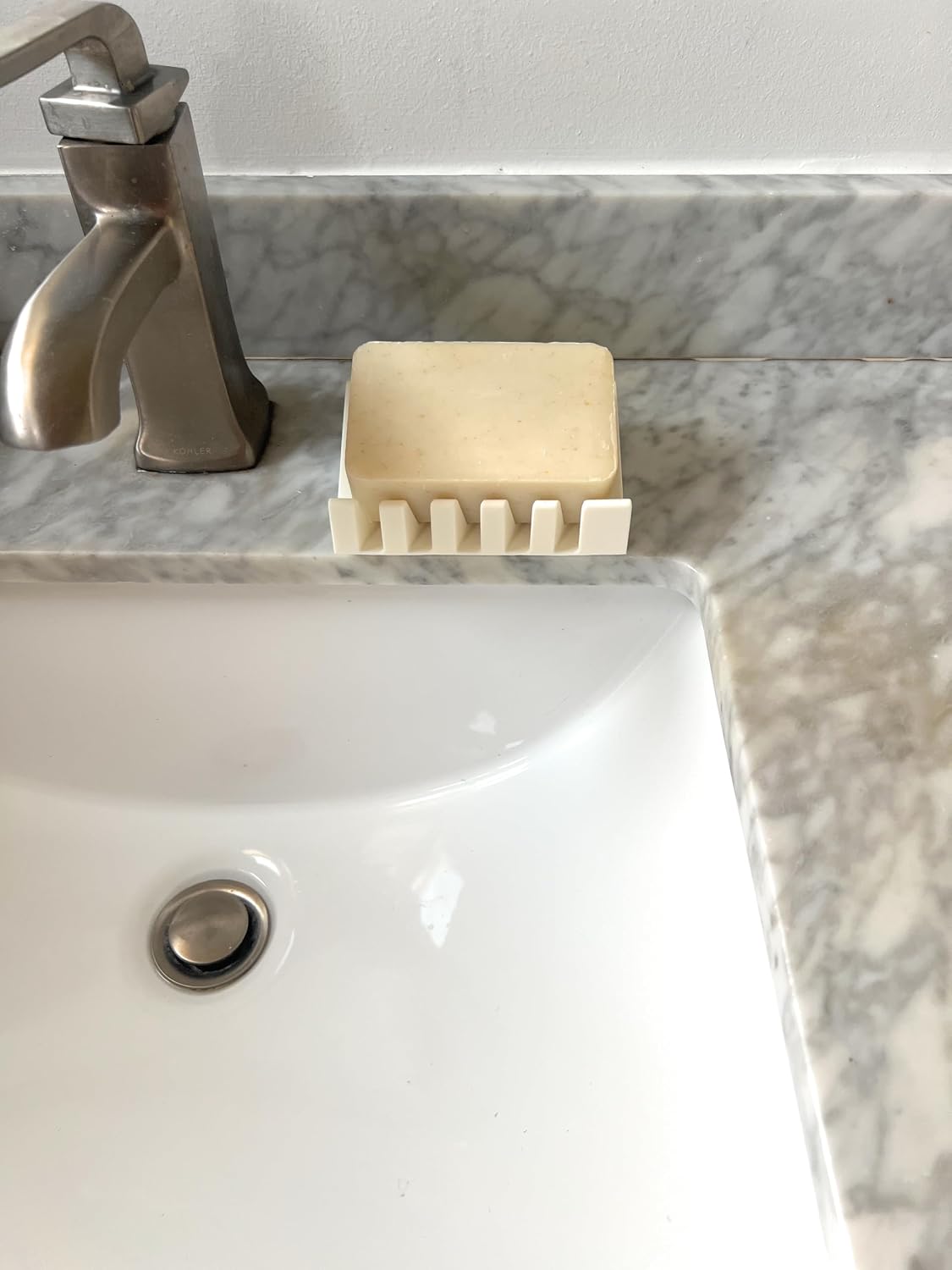 Silicone Draining Soap Dish, Sloped Angled Design, Chevron Pattern, Universal Fit, Extra Thick (Vanilla Cream, 4.5"x3.2")