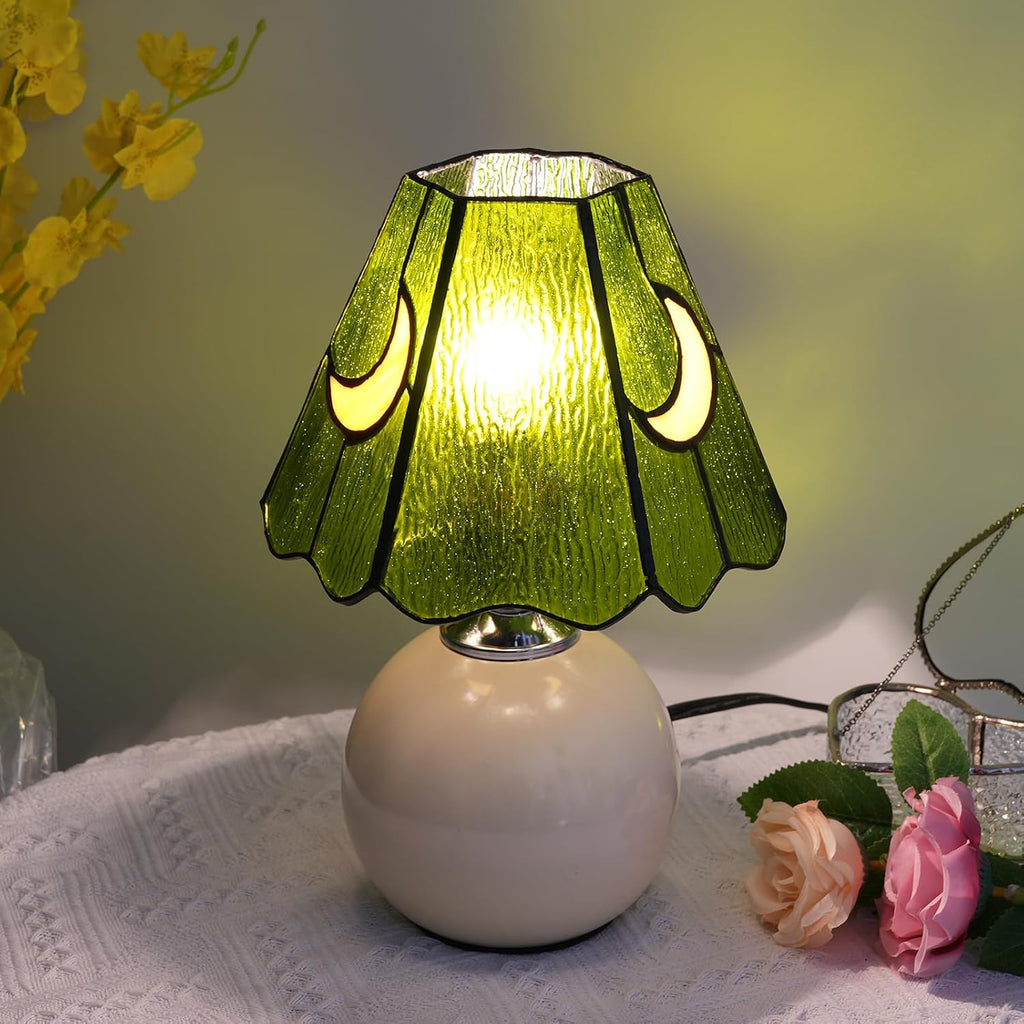 Tiffany Lamp Stained Glass Table Lamp Moon Mushroom Green Small Bedside lamp Living Room Dining Room Office Decoration Desk lamp Home Decoration Creative Gift Scene Prop