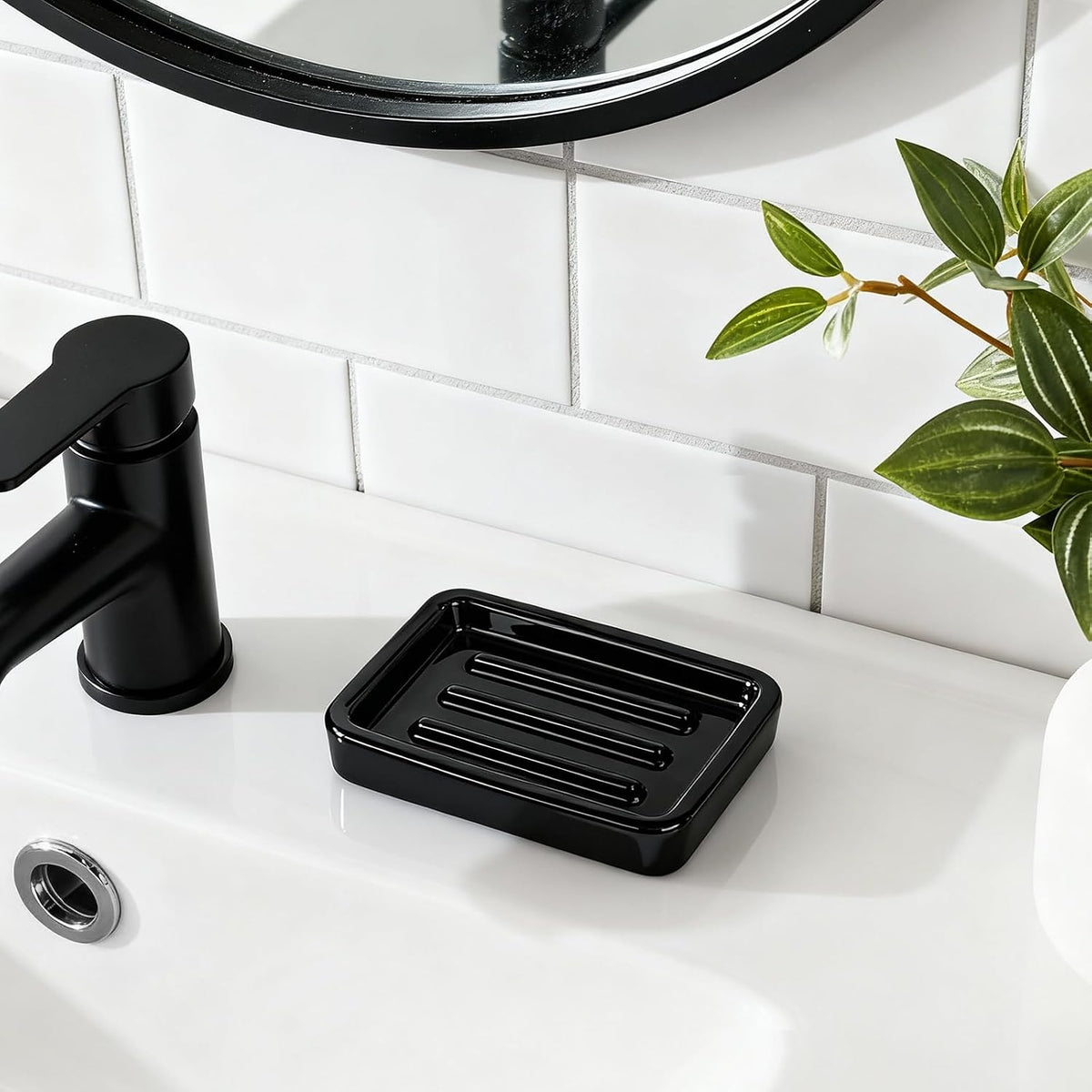 Shiny Ceramic Soap Dish with Raised Ridges, Rectangle Soap Tray, Decorative Soap Holder for Bathroom Counter, Shower and Kitchen Sink, Black