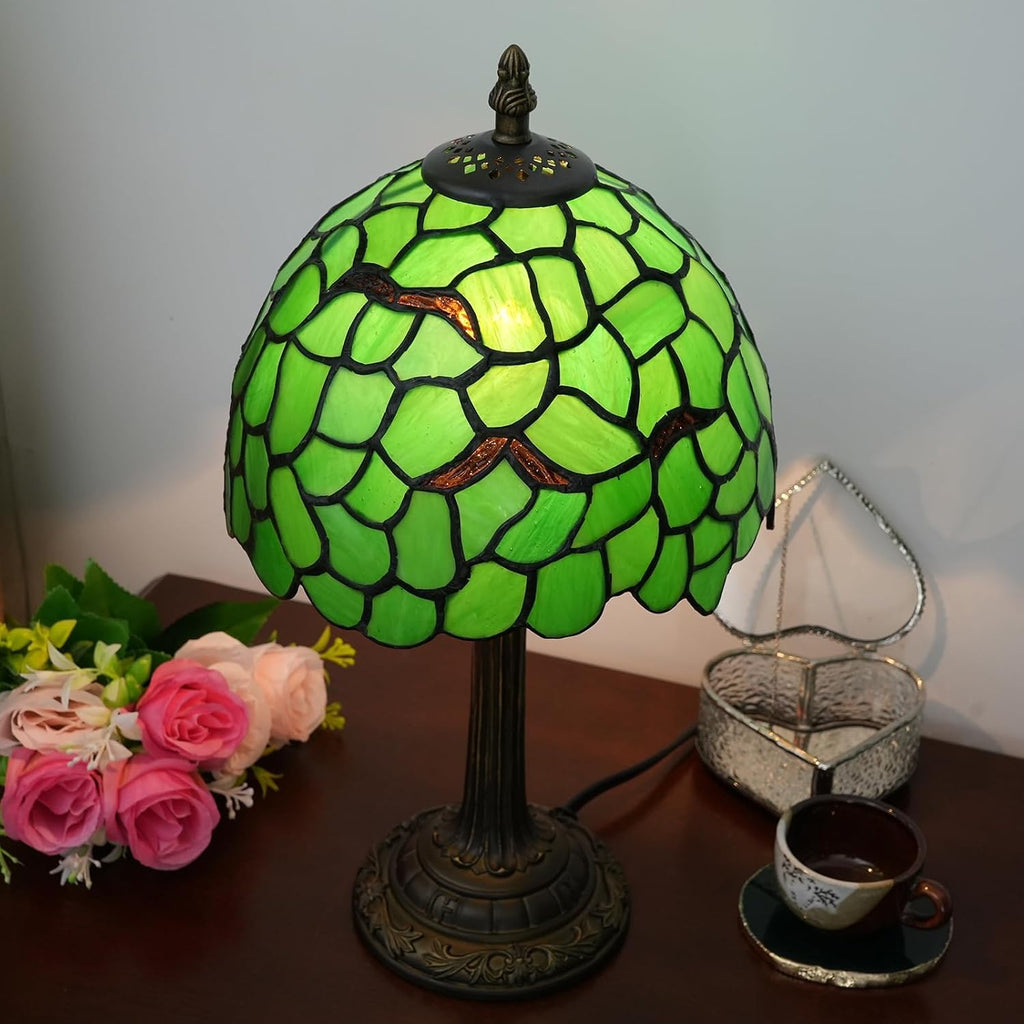 Tiffany Lamp Stained Glass Table Lamp Christmas Green Leaf Small Bedside Lamps Living Room Dining Room Office Decoration Desk Lamp Home Decoration Creative Gift