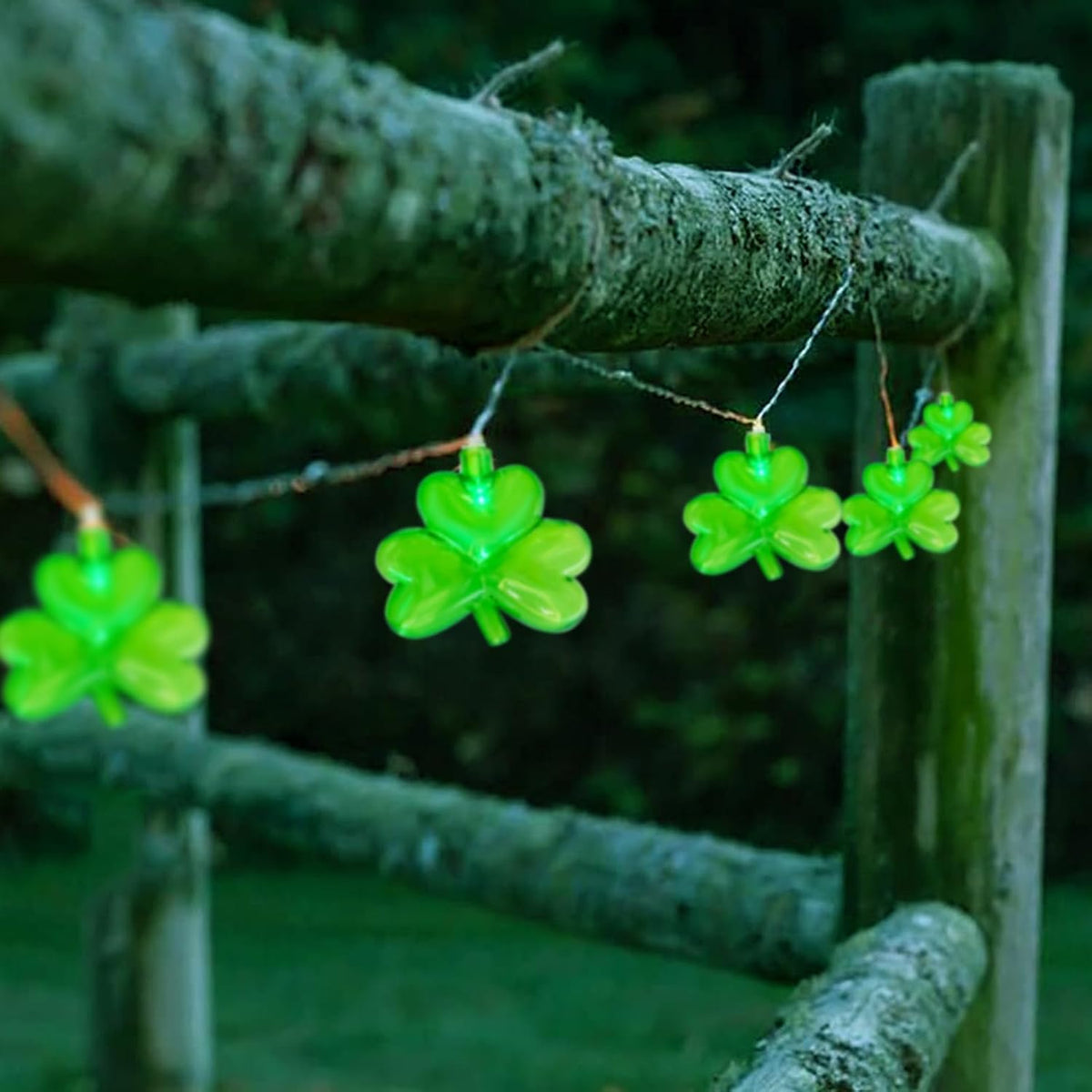 LED Shamrock String Lights Outdoor, 8.5Ft St. Patrick's Day Decorations Lights with 10 Green Clover Light, Plug in Shamrock Fairy Light for Indoor Outdoor St. Patrick's Day Party Irish Window Garden