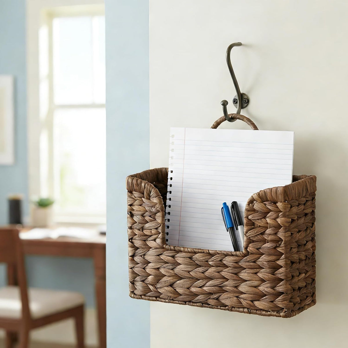 Set of 2 Magazine Holder Wall Basket Water Hyacinth Woven Mail Organizer, Wicker Wall Hanging Baskets for Magazines, Letters & Storage Decorative Mail Holder, Magazine Rack, Hanging Basket, Coffee