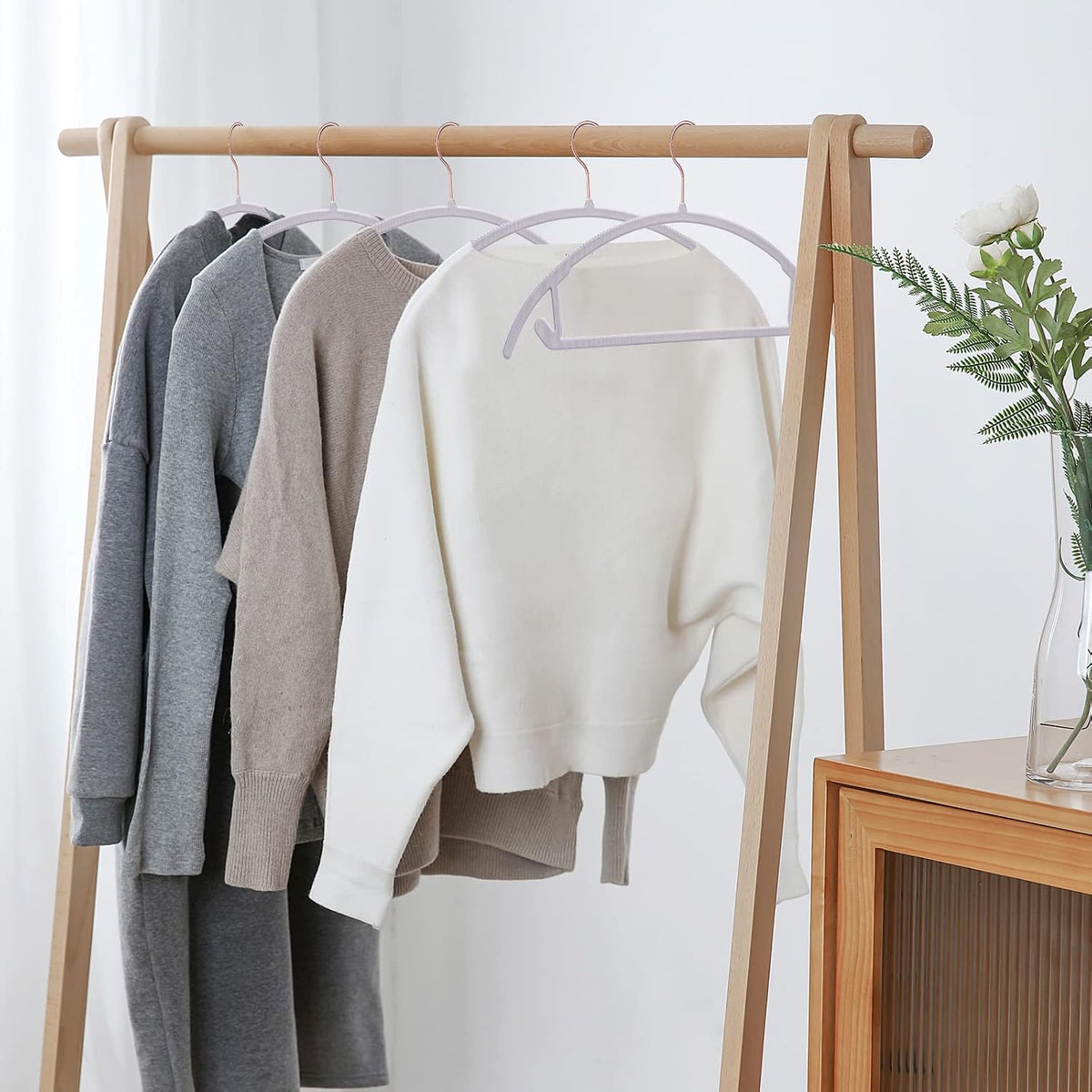 OIKA 50 Pack No-Bump Plastic Clothes Hangers, Gray, Non-Slip, Space-Saving
