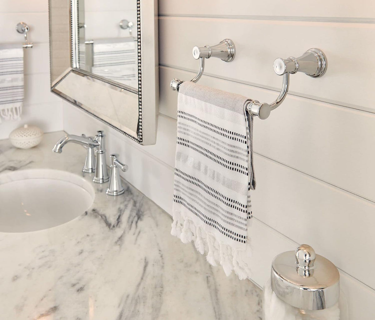 Moen Belfield Chrome 9-Inch Bathroom Hand -Towel Bar, YB6486CH