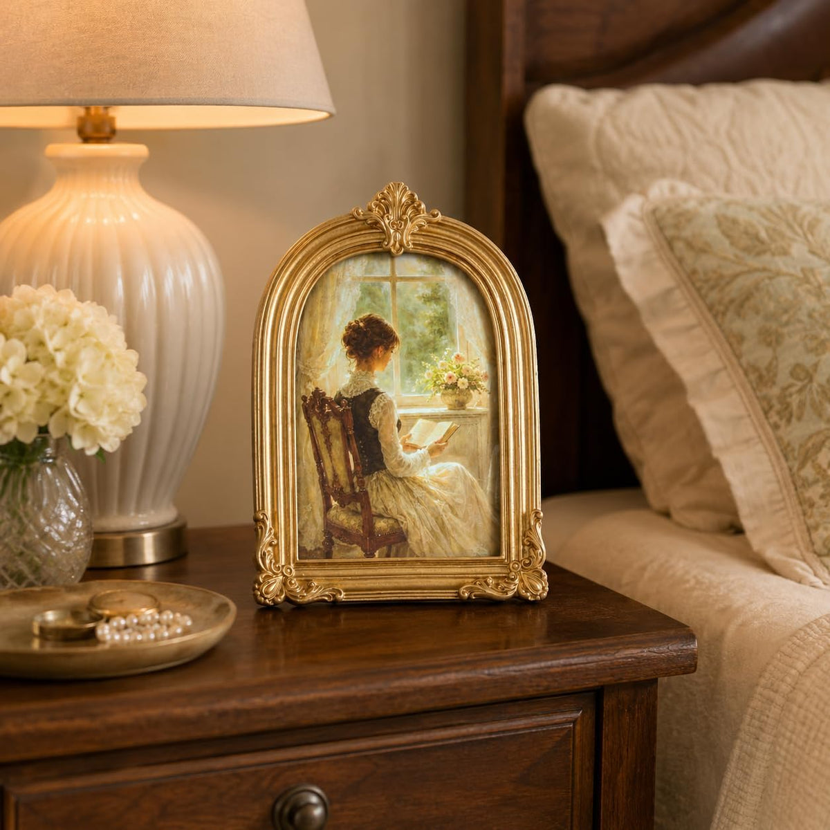 Vintage Picture Frame, Gold Photo Frame Arched, Gold, 5x7 Inch