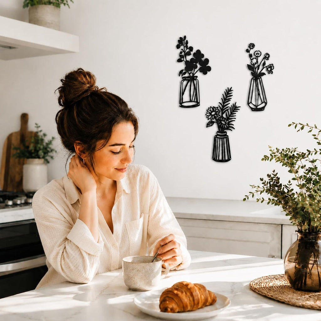 Qzmaikoo 3 Pieces Black Metal Flowers Wall Decor Vase Art Sculptures Hanging for Indoor Kitchen Bathroom Dining Room Patio, 14.56x7.48 Inches