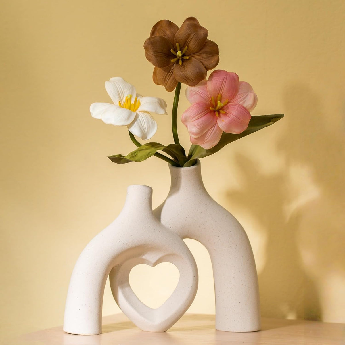 Liotww Hug Donut Decorative Vase Modern Nordic Boho Style Vases Home Decor