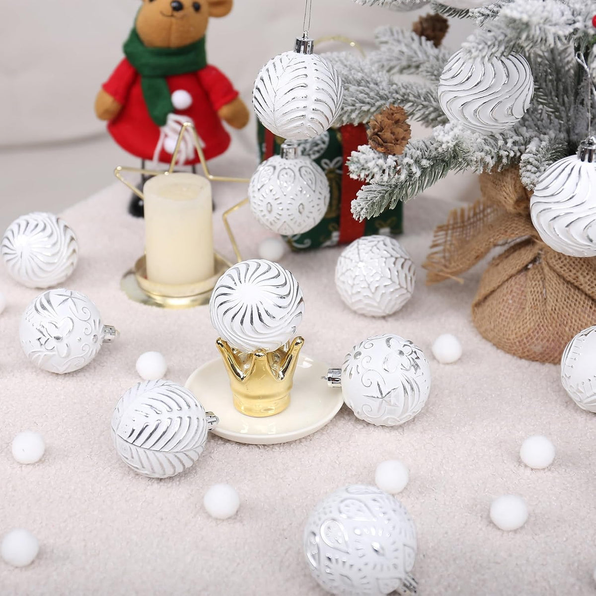 30PCS Silver/White Christmas Ball Ornaments Set for Xmas Tree Decorations