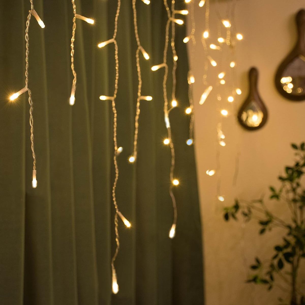 YOLIGHT Icicle Christmas Lights 13ft 96 LEDs Icicle String Lights 8 Modes Twinkle Curtain Fairy Lights, Indoor Room Patio Garden Bedroom Wedding Halloween Party Decoration (Warm White)