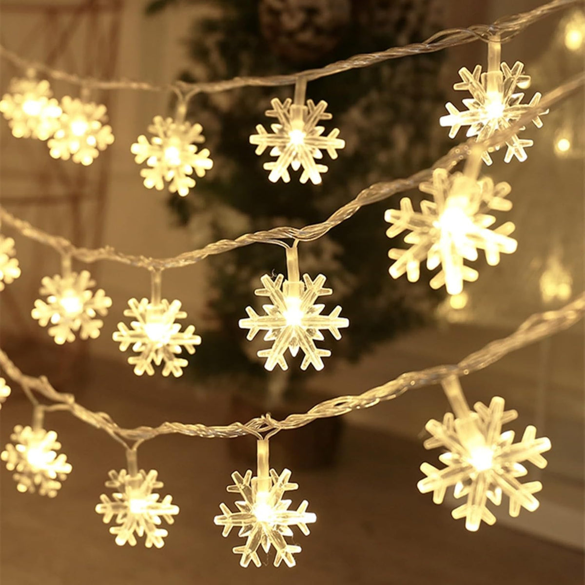 CESOF Christmas Lights, 20 Ft 40 Led Snowflake String Lights Battery Operated Fairy Lights for Bedroom Room Party Home Xmas Decor Indoor Outdoor Tree Decorations Warm White