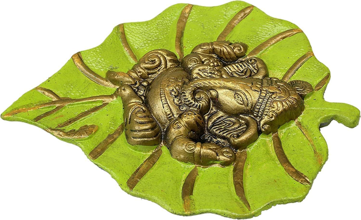 Craft Trade Bedroom Wall Decor - Living Room Metal Wall Hanging Show Pieces for Home Decor - Vastu Items for Home for Good Luck - 7.5x6 Inches - Parrot Green
